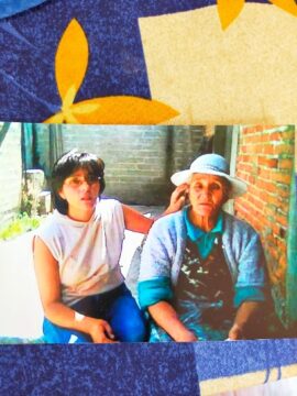 Imágenes para rendir homenaje a persona finada, estas pueden variar en su contenido.