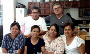 Imágenes para rendir homenaje a persona finada, estas pueden variar en su contenido.