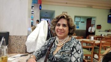 Imágenes para rendir homenaje a persona finada, estas pueden variar en su contenido.