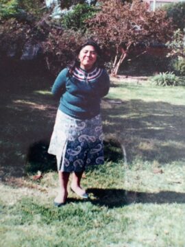 Imágenes para rendir homenaje a persona finada, estas pueden variar en su contenido.