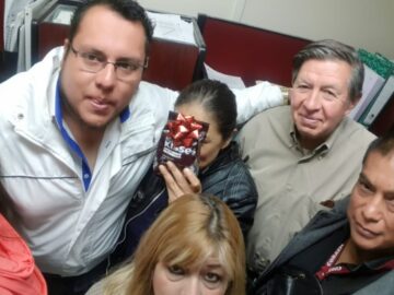Imágenes para rendir homenaje a persona finada, estas pueden variar en su contenido.