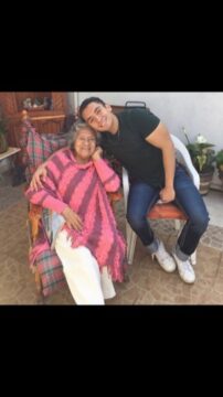 Imágenes para rendir homenaje a persona finada, estas pueden variar en su contenido.
