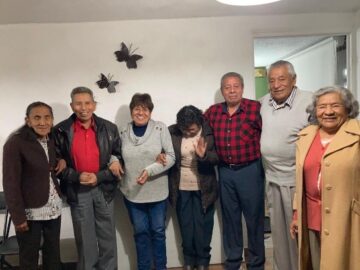Imágenes para rendir homenaje a persona finada, estas pueden variar en su contenido.