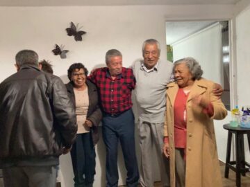 Imágenes para rendir homenaje a persona finada, estas pueden variar en su contenido.