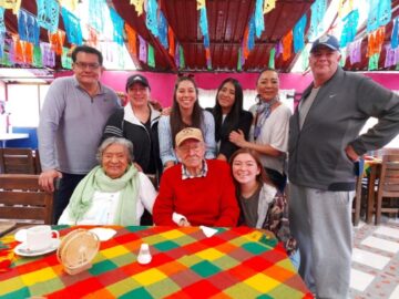 Imágenes para rendir homenaje a persona finada, estas pueden variar en su contenido.