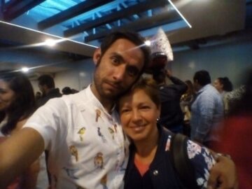 Imágenes para rendir homenaje a persona finada, estas pueden variar en su contenido.
