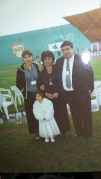 Imágenes para rendir homenaje a persona finada, estas pueden variar en su contenido.