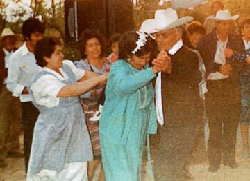 Imágenes para rendir homenaje a persona finada, estas pueden variar en su contenido.