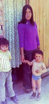 Imágenes para rendir homenaje a persona finada, estas pueden variar en su contenido.