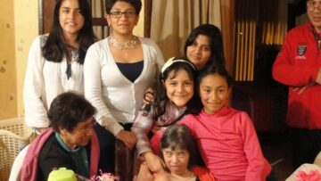 Imágenes para rendir homenaje a persona finada, estas pueden variar en su contenido.