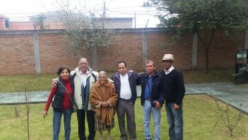 Imágenes para rendir homenaje a persona finada, estas pueden variar en su contenido.
