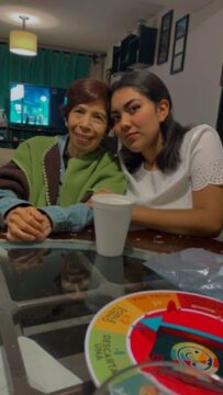 Imágenes para rendir homenaje a persona finada, estas pueden variar en su contenido.