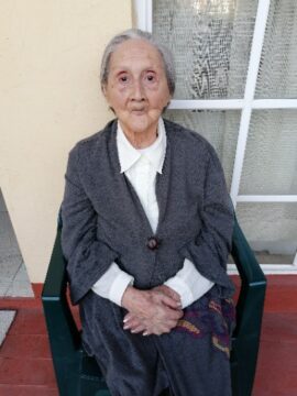 Imágenes para rendir homenaje a persona finada, estas pueden variar en su contenido.