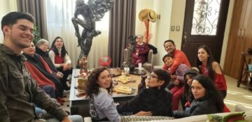 Imágenes para rendir homenaje a persona finada, estas pueden variar en su contenido.