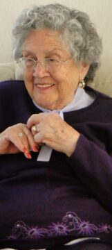 Imágenes para rendir homenaje a persona finada, estas pueden variar en su contenido.