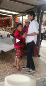 Imágenes para rendir homenaje a persona finada, estas pueden variar en su contenido.