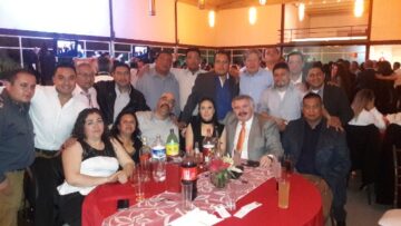 Imágenes para rendir homenaje a persona finada, estas pueden variar en su contenido.