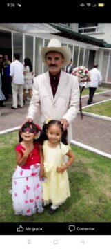 Imágenes para rendir homenaje a persona finada, estas pueden variar en su contenido.
