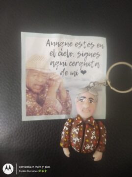 Imágenes para rendir homenaje a persona finada, estas pueden variar en su contenido.