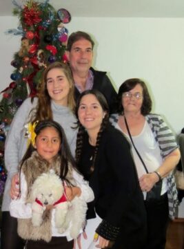 Imágenes para rendir homenaje a persona finada, estas pueden variar en su contenido.