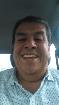 Imágenes para rendir homenaje a persona finada, estas pueden variar en su contenido.