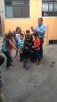 Imágenes para rendir homenaje a persona finada, estas pueden variar en su contenido.