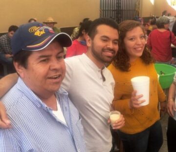 Imágenes para rendir homenaje a persona finada, estas pueden variar en su contenido.