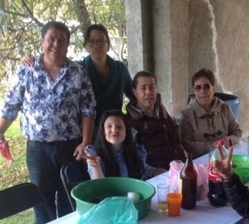 Imágenes para rendir homenaje a persona finada, estas pueden variar en su contenido.