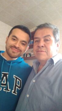 Imágenes para rendir homenaje a persona finada, estas pueden variar en su contenido.