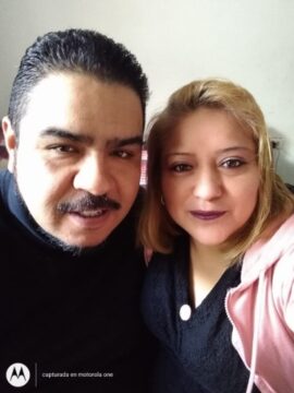 Imágenes para rendir homenaje a persona finada, estas pueden variar en su contenido.
