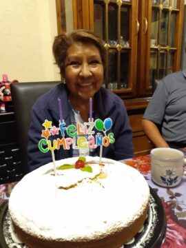 Imágenes para rendir homenaje a persona finada, estas pueden variar en su contenido.