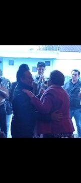 Imágenes para rendir homenaje a persona finada, estas pueden variar en su contenido.
