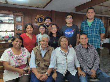 Imágenes para rendir homenaje a persona finada, estas pueden variar en su contenido.