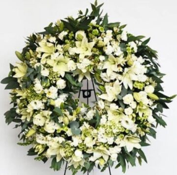 Imágenes para rendir homenaje a persona finada, estas pueden variar en su contenido.