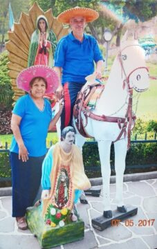 Imágenes para rendir homenaje a persona finada, estas pueden variar en su contenido.
