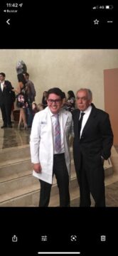 Imágenes para rendir homenaje a persona finada, estas pueden variar en su contenido.