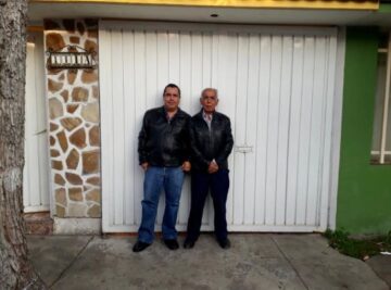 Imágenes para rendir homenaje a persona finada, estas pueden variar en su contenido.