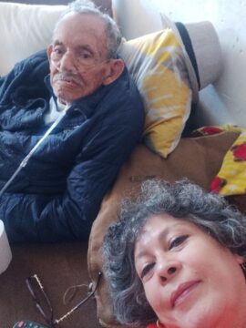 Imágenes para rendir homenaje a persona finada, estas pueden variar en su contenido.