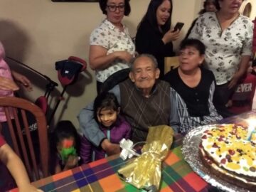 Imágenes para rendir homenaje a persona finada, estas pueden variar en su contenido.
