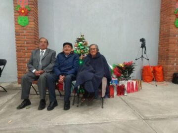 Imágenes para rendir homenaje a persona finada, estas pueden variar en su contenido.