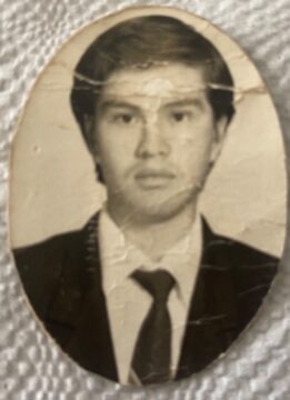 Imágenes para rendir homenaje a persona finada, estas pueden variar en su contenido.
