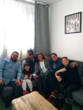 Imágenes para rendir homenaje a persona finada, estas pueden variar en su contenido.