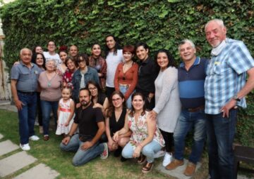 Imágenes para rendir homenaje a persona finada, estas pueden variar en su contenido.