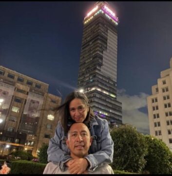 Imágenes para rendir homenaje a persona finada, estas pueden variar en su contenido.