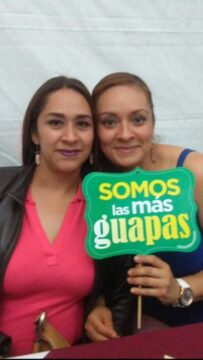 Imágenes para rendir homenaje a persona finada, estas pueden variar en su contenido.