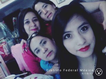 Imágenes para rendir homenaje a persona finada, estas pueden variar en su contenido.