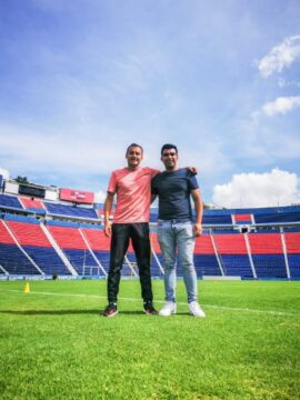 Imágenes para rendir homenaje a persona finada, estas pueden variar en su contenido.