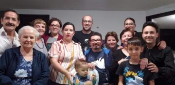 Imágenes para rendir homenaje a persona finada, estas pueden variar en su contenido.