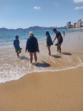 Imágenes para rendir homenaje a persona finada, estas pueden variar en su contenido.