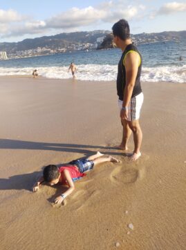 Imágenes para rendir homenaje a persona finada, estas pueden variar en su contenido.